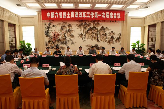 比特币创史上第三大跌幅监管持续施压 银行谨慎对待|星空·综合体育(图2) 星空·综合体育